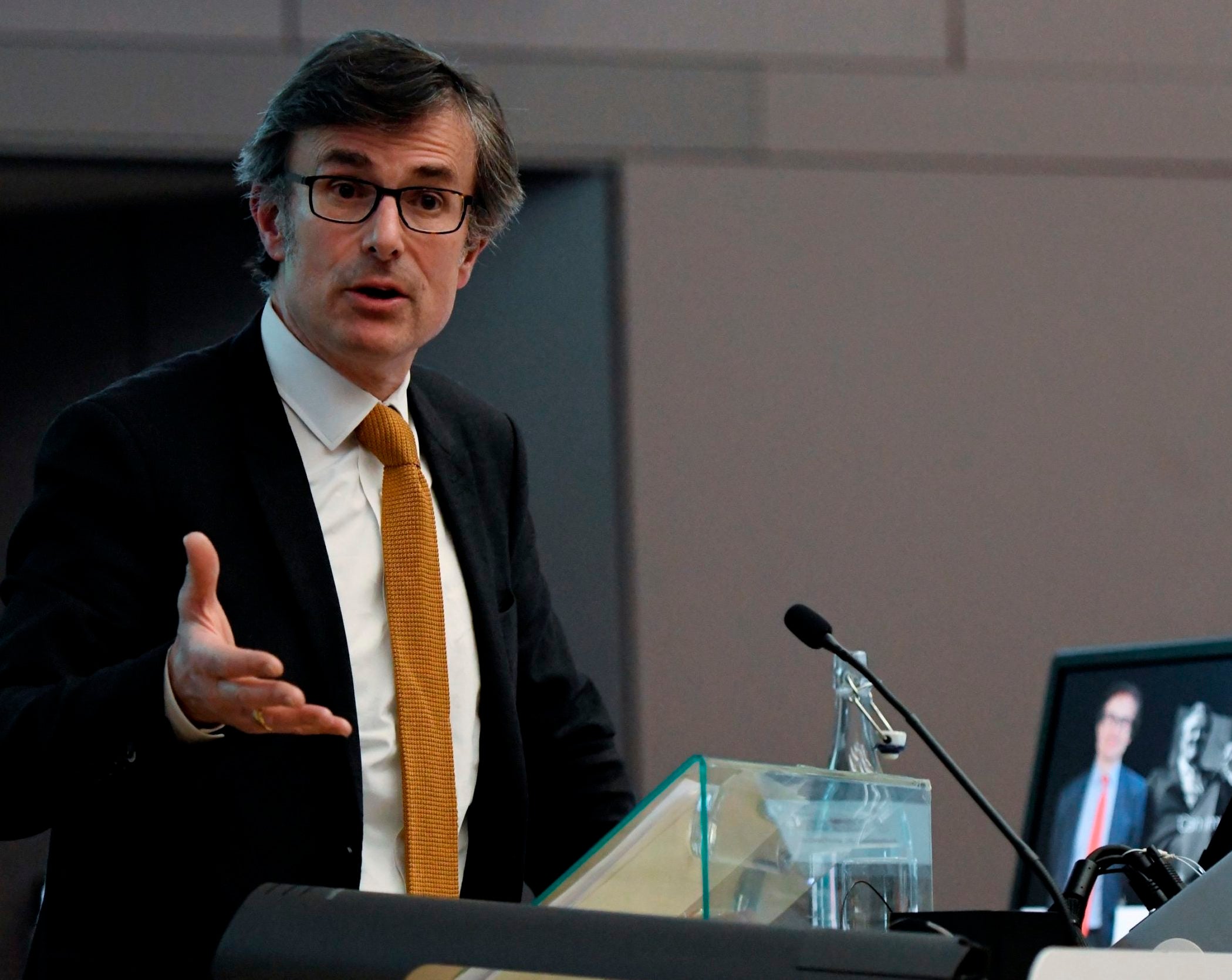 Robert Peston: 'Now I feel I have to say I'm Jewish when reporting on Labour anti-Semitism claims' Robert Peston: 'Now I feel I have to say I'm Jewish when reporting on Labour anti-Semitism claims'
